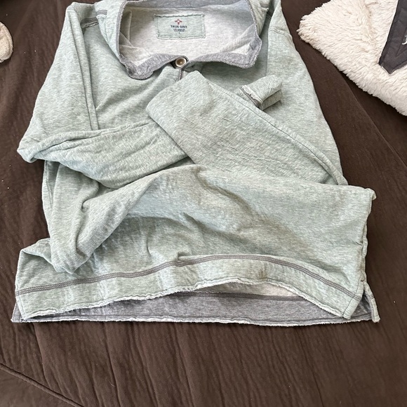 True Grit Henley sweatshirt. - Picture 4 of 4